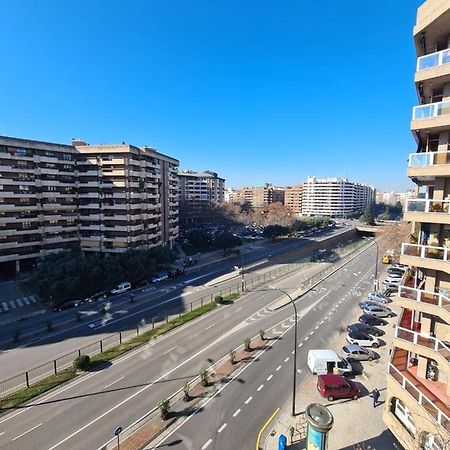 Espacioso apartamento con impresionantes vistas y garaje privado - Dos Torres Tauriel Zaragoza Exterior foto