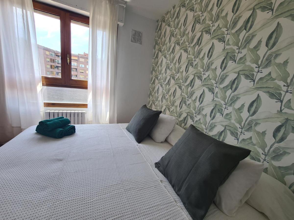 Espacioso apartamento con impresionantes vistas y garaje privado - Dos Torres Tauriel Zaragoza Exterior foto