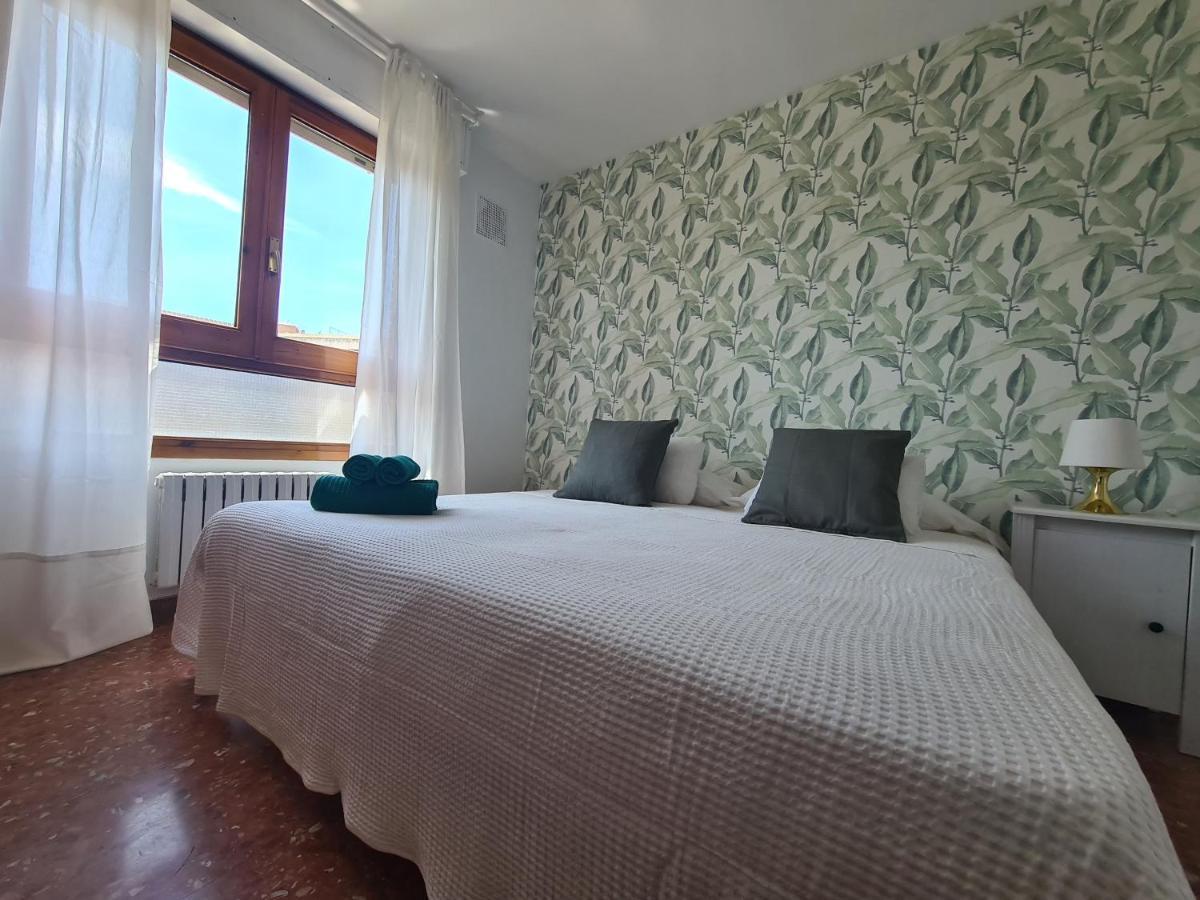 Espacioso apartamento con impresionantes vistas y garaje privado - Dos Torres Tauriel Zaragoza Exterior foto